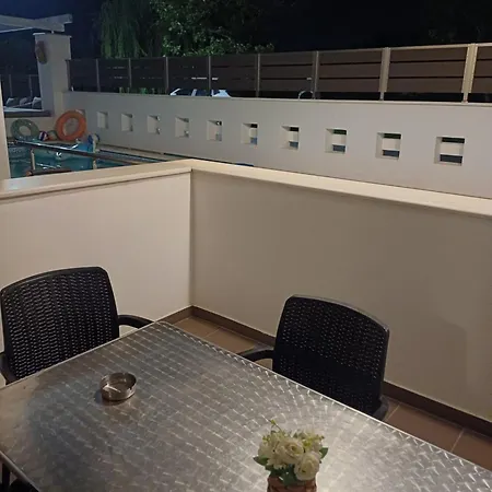 Apartamento Crystal Aura