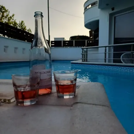 Crystal Aura アパート *