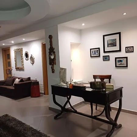 Crystal Aura Apartman *